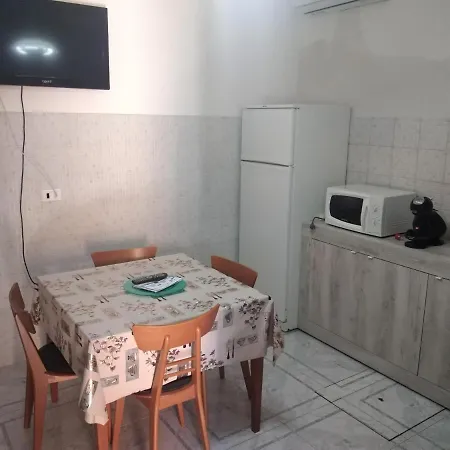 Casa Gialla Mare Del Salento Apartment